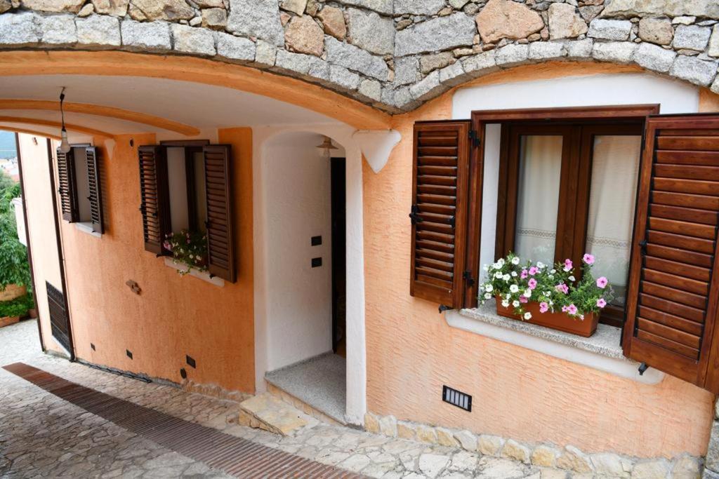 B&B Peonia Orgosolo Exterior photo